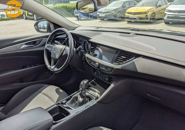 Opel Insignia cena 59900 przebieg: 203497, rok produkcji 2018 z Hajnówka małe 37